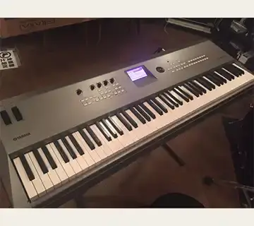 YAMAHA MM8