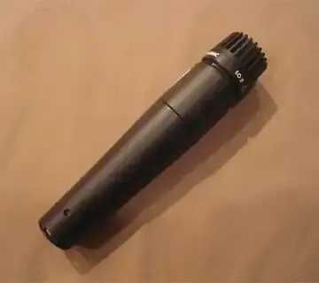 SHURE SM57